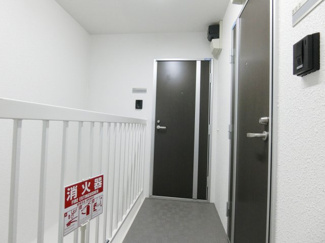 【その他共用部分】 | 玄関前