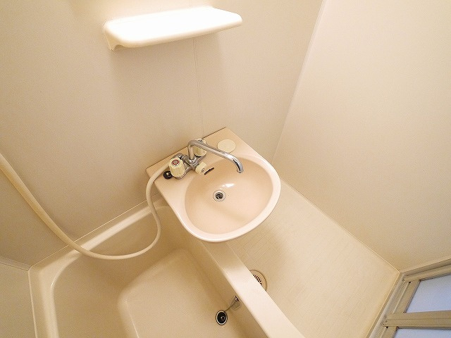 アーバンヒルⅢの洗面所|忙しい朝には欠かせない洗面所です