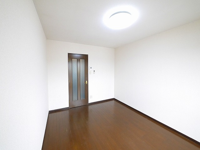 アーバンヒルⅢの居間・リビング|おしゃれな居間です