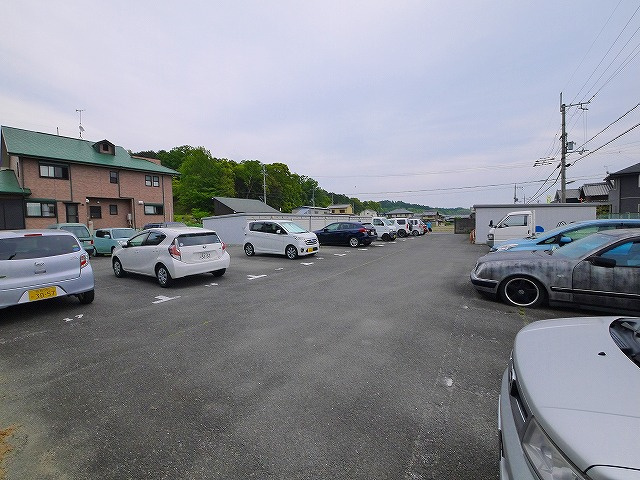 アーバンヒルⅢの駐車場|駐車場があります