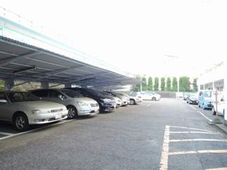 【駐車場】