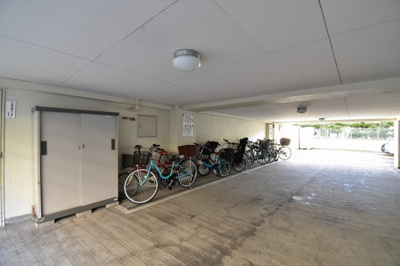 【その他共用部分】 | 横浜高島台センチュリーマンション | 駐輪場