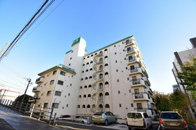 【外観】 | 横浜高島台センチュリーマンション | 南向き・南東角部屋・二面バルコニーにつき陽当り・通風・眺望良好。