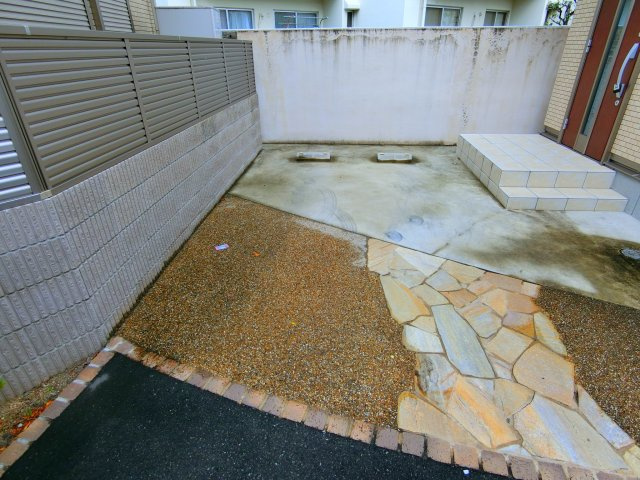 バイブリーコートの駐車場