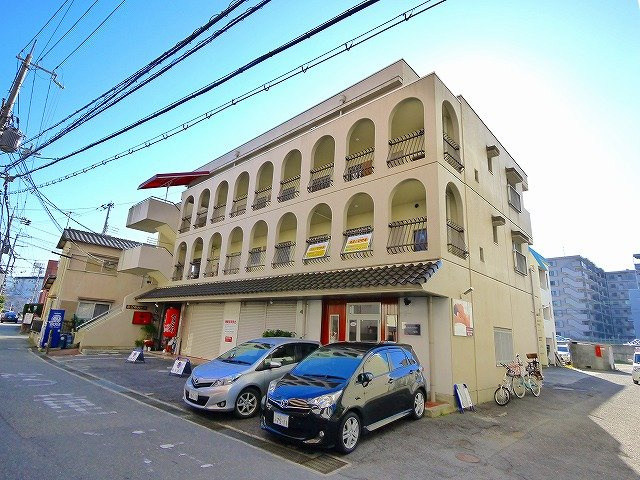 第2中村ビルの外観