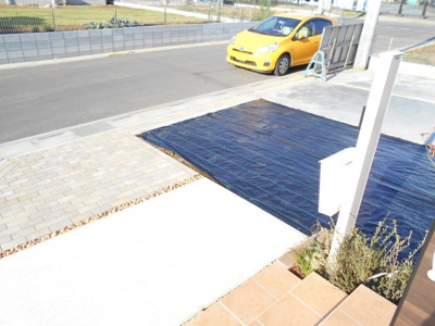 【駐車場】 | 春日部　東中野　全14棟　N号棟　90坪　角地 | 駐車場に車を止められます。 2930から2430から2230万円に価格変更です。今でしょ。