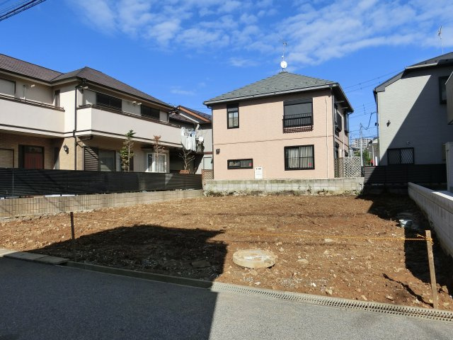 習志野市本大久保４丁目　売地　建築条件なし　約５０坪の整形地　更地の外観