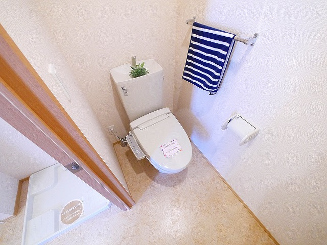 EYガーデンハイツのトイレ|コンパクトで使いやすいトイレです