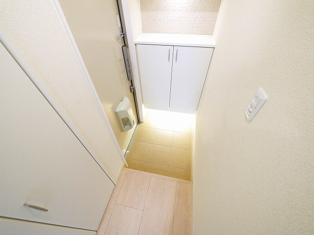 グランシャリオ瑠璃の玄関