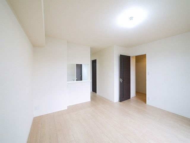 グランシャリオ瑠璃の居間・リビング