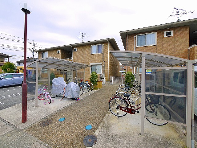 リビングタウン四条大路　Ｂ棟のその他共用部分|駐輪場です