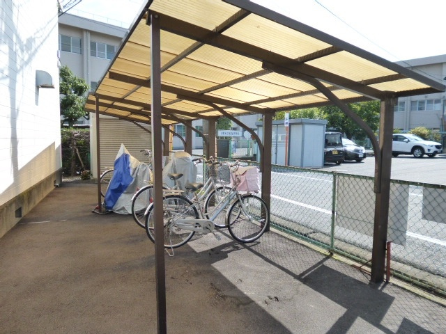 倉敷市八王寺町のアパートのその他共用部分|自転車置き場