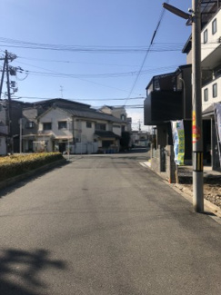 【前面道路含む現地写真】
