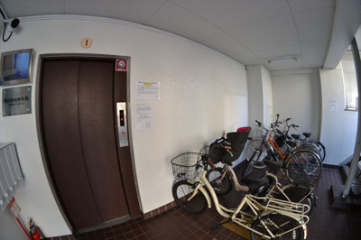 【ロビー】 | ＲＥＢＡＮＧＡ上町台アパートメント | 落ち着いたロビーです