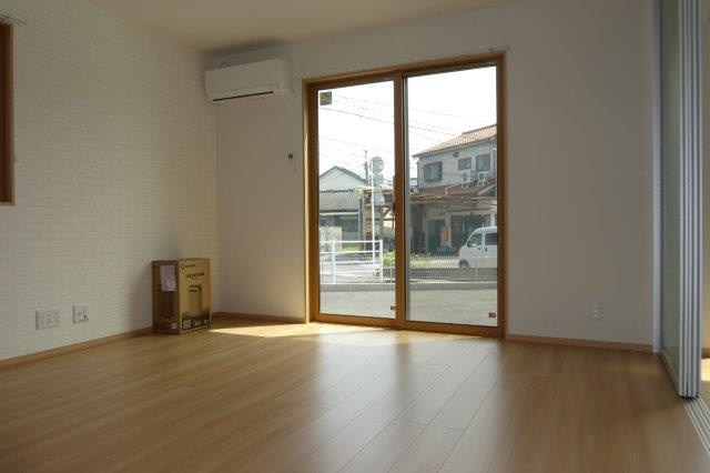 ジーヴォ浜町の居間・リビング