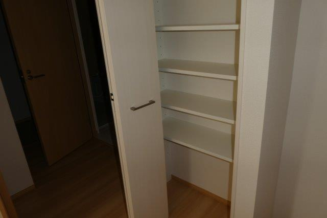 ジーヴォ浜町の収納|パントリー