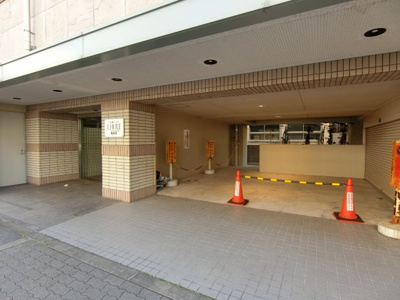 【駐車場】 | ファミールリブレ梅田東