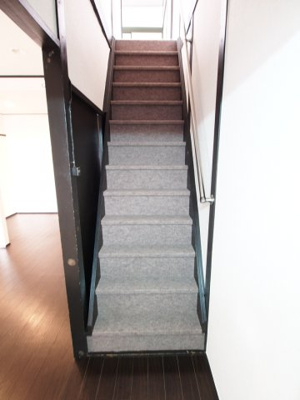 【内装】 | Ｒｅ-Ｈｏｍｅ引野町 | 階段