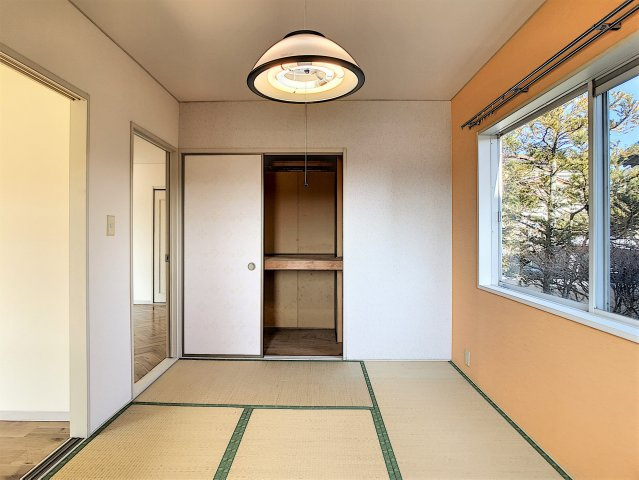 光の先に飛んでいきそうの収納|専用の収納スペースです