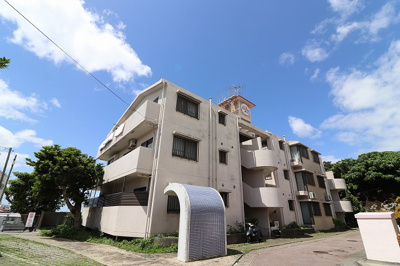 【外観】 | ラフィーネ首里赤平第2