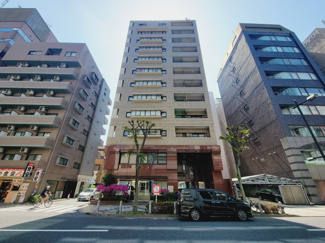 【外観】 | レジェンド日暮里　日暮里駅から徒歩３分の好立地！鉄筋コンクリート造の分譲タイプ！１１階建ての外観タイル張りマンション！オートロック付きでセキュリティー安心！