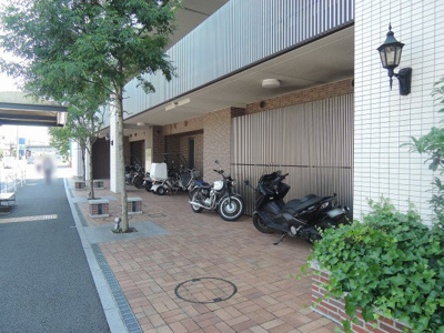 【その他共用部分】 | ハートビートベース横濱根岸 | バイク置場