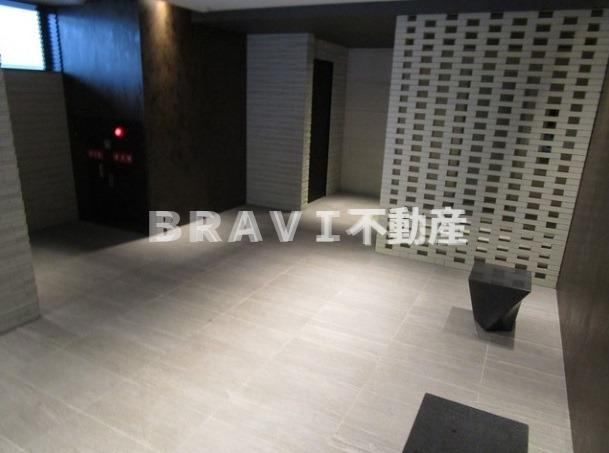 アーバネックス本町　BRAVI不動産のロビー|【アーバネックス本町】建物の内部です