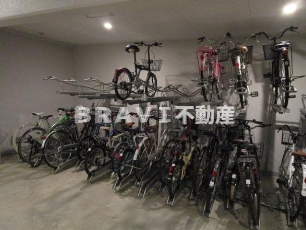 アーバネックス本町　BRAVI不動産のその他共用部分|【アーバネックス本町】駐輪場