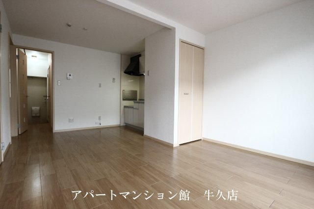 ローズレジデンスIの居間・リビング