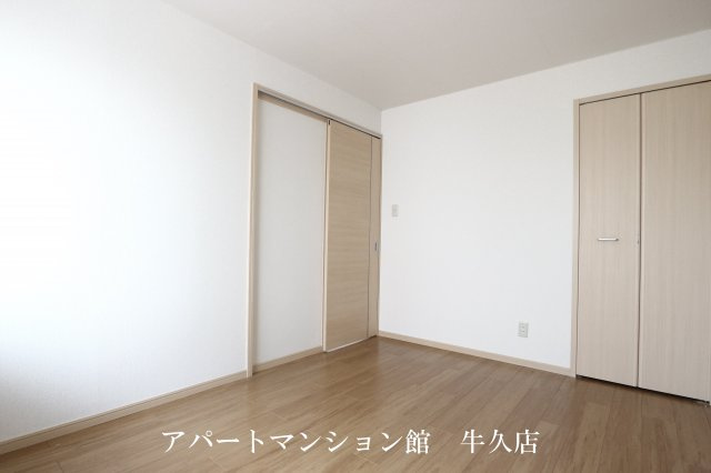 ローズレジデンスIの洋室