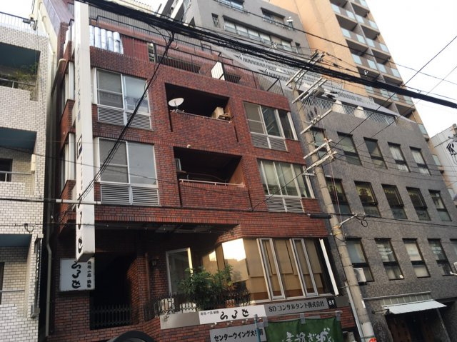 センターウイング大手前