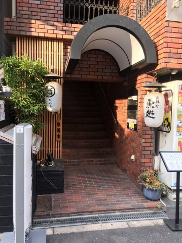 センターウイング大手前のエントランス|落ち着いたエントランスです