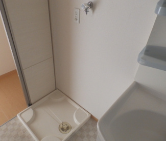 【洗面所】 | サントリーニ | 同一間取り反転タイプの写真です。