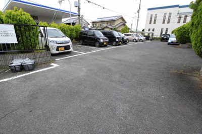 【駐車場】 | セピアコート三好 | 駐車場があります
