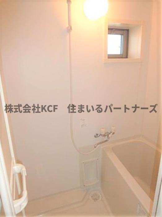 クレフラスト南薫西町の浴室|コンパクトで使いやすいお風呂です