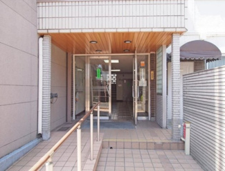 【エントランス】