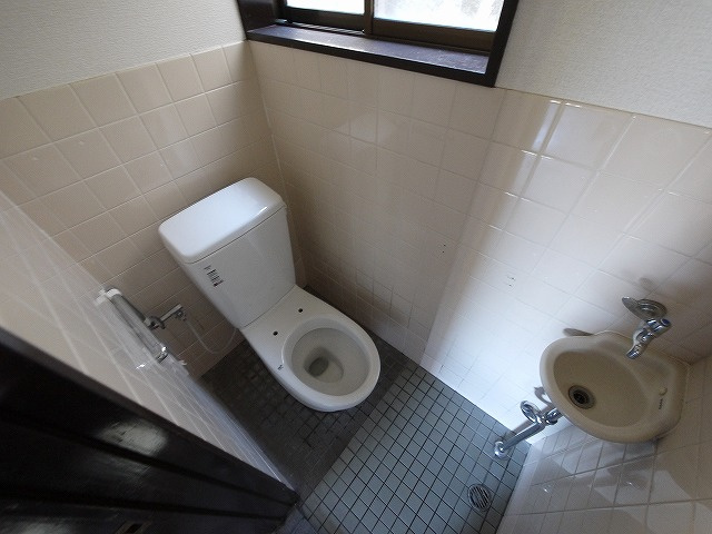 車屋天理店舗の内装