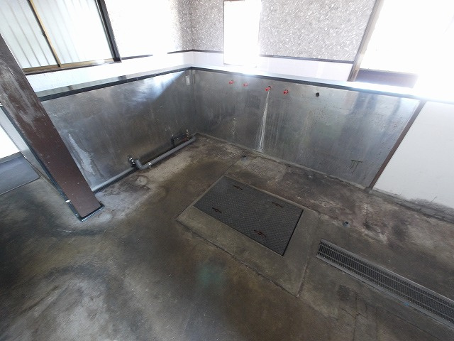 車屋天理店舗の内装