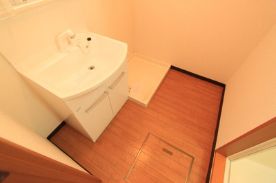 【洗面所】 | ルミナスコート | 脱衣スペースもあります