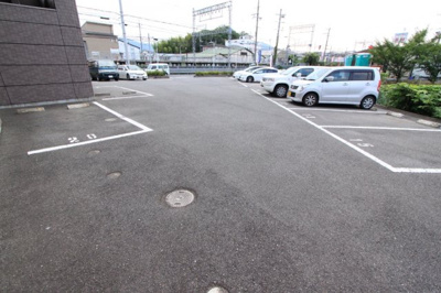 【駐車場】 | T・Mコート | 車をお持ちの方に嬉しい駐車場付きの物件です