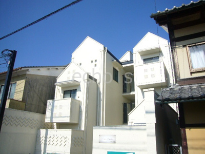 【外観】 | カリーナ南丹 | 外観は落ち着いています