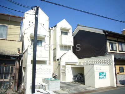 【外観】 | カリーナ南丹 | きれいな外観です