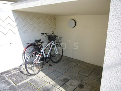 【駐車場】 | カリーナ南丹 | 駐輪場