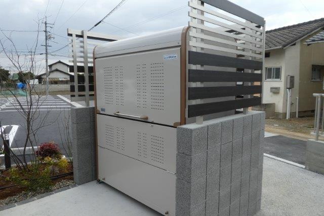 ペイトンプレイスBのその他共用部分|敷地内専用ゴミステーション