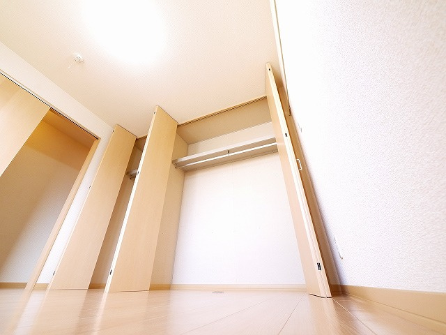 アネシスあやめ池の収納|ちょっとした収納スペースも充実しています