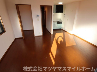 【居間・リビング】 | 御勝山ハイツⅡ