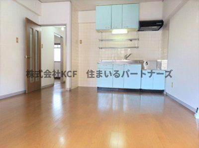 【居間・リビング】 | ウイングビル | ゆったり過ごせるリビングです