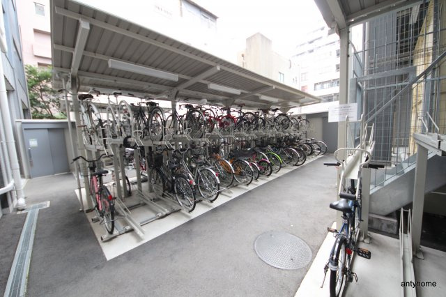 エルヴェ東天満　仲介手数料無料の駐車場