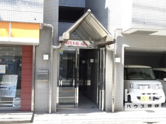 【エントランス】