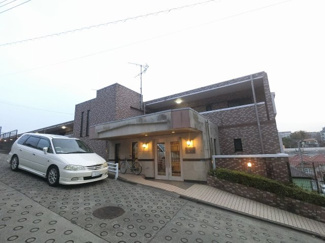 【外観】 | 小田急小田原線「向ヶ丘遊園」駅バス12分、東急田園都市線「宮前平」駅バス15分